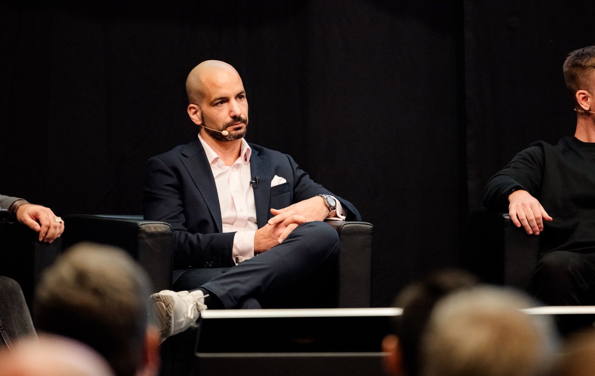 Thomas Hartmann als Teilnehmer einer Podiumsdiskussion zum Thema Prop-Trading